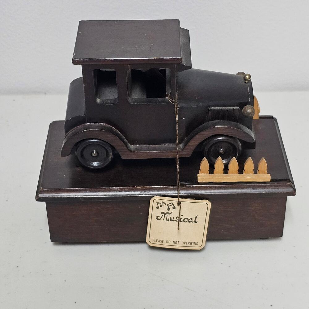 Vintage 1985 Wooden Truck Music Box George Good Co Wind Up Musical Wood Truck